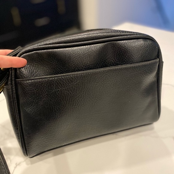 Cornell | Shoulder strap purse I Black and gold details - Picture 5 of 9